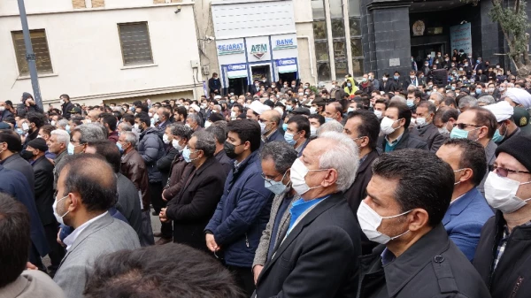 حضور اساتید و کارکنان دانشگاه فرهنگیان کردستان در مراسم تشییع و تدفین پیکر مطهره شهیده فاطمه اسدی 2