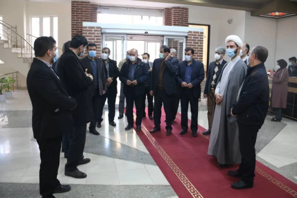 بازدید اعضای هیات علمی و کارکنان دانشگاه فرهنگیان کردستان از کتابخانه امام خمینی سنندج 6