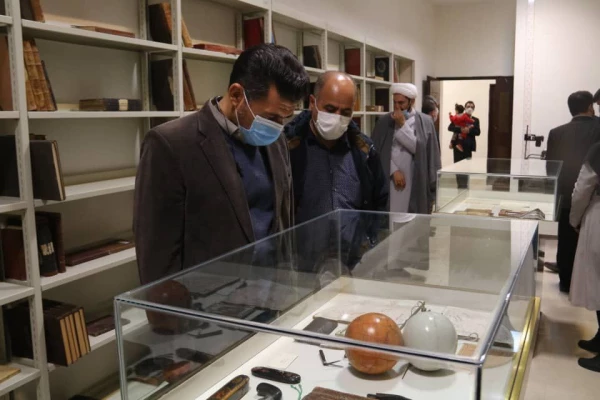 بازدید اعضای هیات علمی و کارکنان دانشگاه فرهنگیان کردستان از کتابخانه امام خمینی سنندج 7