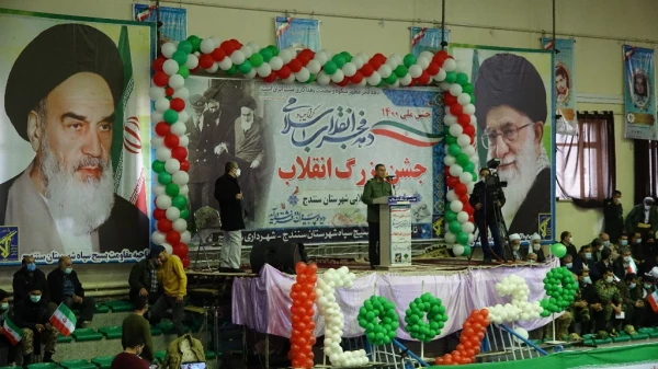 جشن بزرگ  انقلاب در سالن آزادی سنندج 5