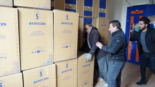 خرید 150 دستگاه یخچال و 180 تخته فرش به منظور تجهیز سراهای دانشجویی 3