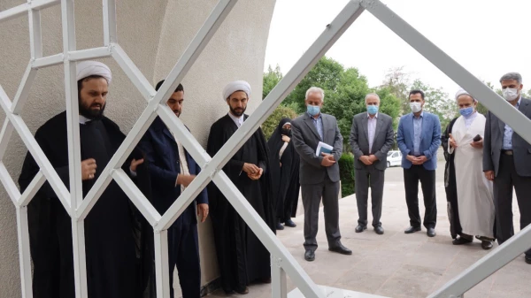 عطر افشانی و غبارروبی مزار شهدای گمنام دانشگاه فرهنگیان کردستان 4