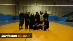 مسابقات ورزشی والیبال و بدمینتون 4