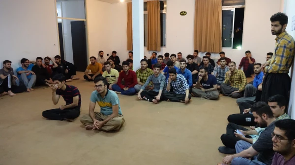 نشست صمیمی اساتید حوزه مشاوره با دانشجویان خوابگاهی 4