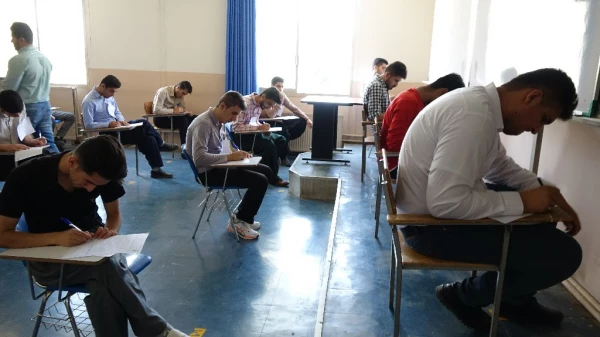 بازید از روند برگزاری امتحانات پایان ترم دانشگاه فرهنگیان استان کردستان 8