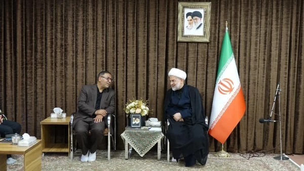 دیدار معاون دانشجویی دانشگاه فرهنگیان با با نماینده ولی فقیه در استان کردستان 3