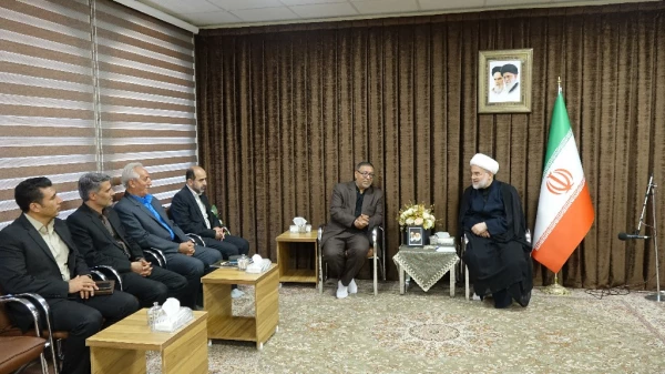 دیدار معاون دانشجویی دانشگاه فرهنگیان با با نماینده ولی فقیه در استان کردستان 4