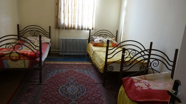 ادامه خدمات رسانی دانشگاه فرهنگیان کردستان به زائران اربعین حسینی (ع) 2