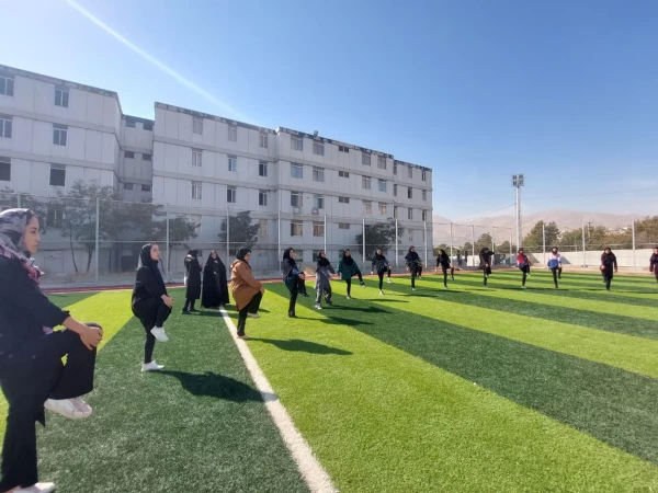 مسابقات  دو و میدانی و طناب کشی به مناسبت هفته ورزش 6