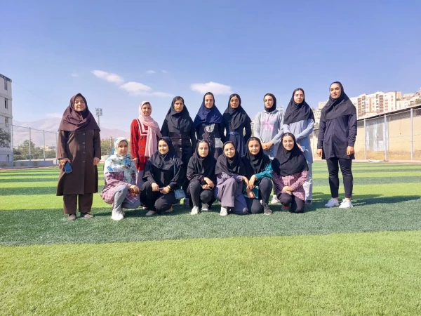 مسابقات  دو و میدانی و طناب کشی به مناسبت هفته ورزش 8