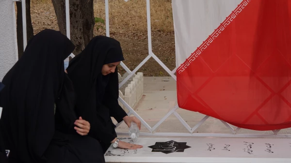 غبارروبی و عطر افشانی مزار شهدای گمنام دانشگاه فرهنگیان استان کردستان 5