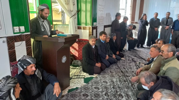 حضور در مراسم ختم دانشجومعلم مرحوم زکریا حسن زاده 3