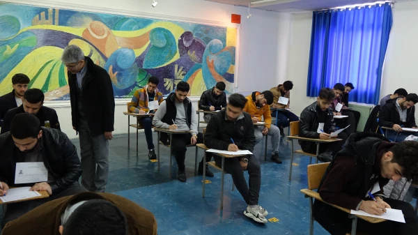 بازید از روند برگزاری امتحانات پایان ترم دانشگاه فرهنگیان استان کردستان
 3