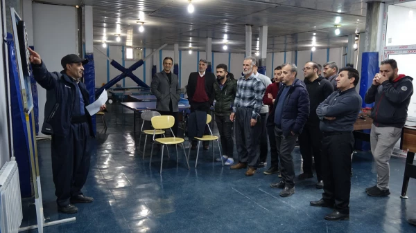 مسابقات دارت به مناسبت گرامیداشت روز پدر و دهه فجر انقلاب اسلامی  4