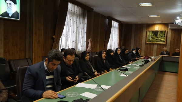 نشست هم اندیشی اساتید و کارکنان دانشگاه فرهنگیان کردستان 6