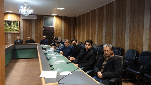 نشست هم اندیشی اساتید و کارکنان دانشگاه فرهنگیان کردستان 7