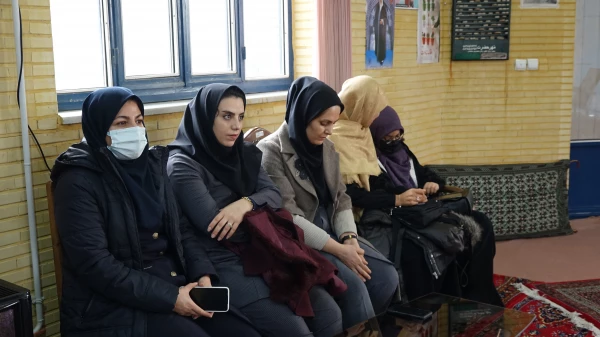 طرح کرسی های تلاوت و سلسله محافل انس با قرآن کریم
 11