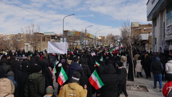 حماسه حضور انقلابی جامعه دانشگاه فرهنگیان کردستان در راهپیمایی یوم الله 22 بهمن 1401
 5