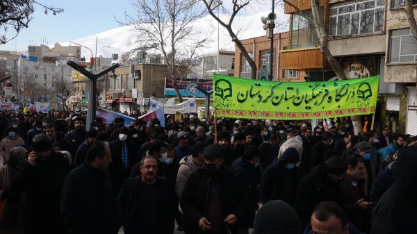 حماسه حضور انقلابی جامعه دانشگاه فرهنگیان کردستان در راهپیمایی یوم الله 22 بهمن 1401
 9