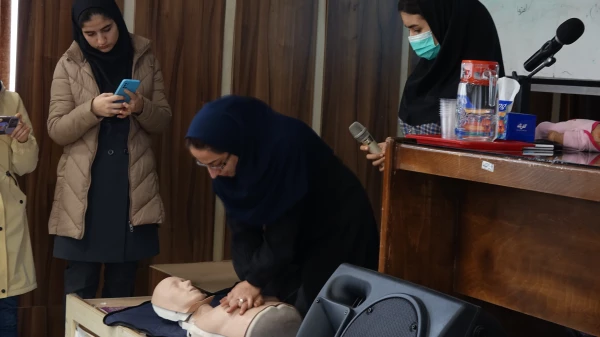 دومین جلسه دوره عملی حضوری تربیت مدرس امداد و نجات هلال احمر
 4