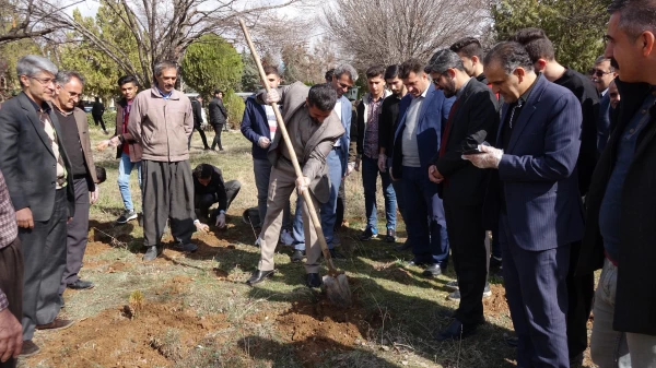 برگزاری مراسم روز درختکاری در دانشگاه فرهنگیان کردستان 4