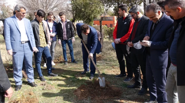 برگزاری مراسم روز درختکاری در دانشگاه فرهنگیان کردستان 5