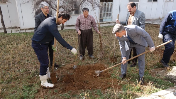 برگزاری مراسم روز درختکاری در دانشگاه فرهنگیان کردستان 10