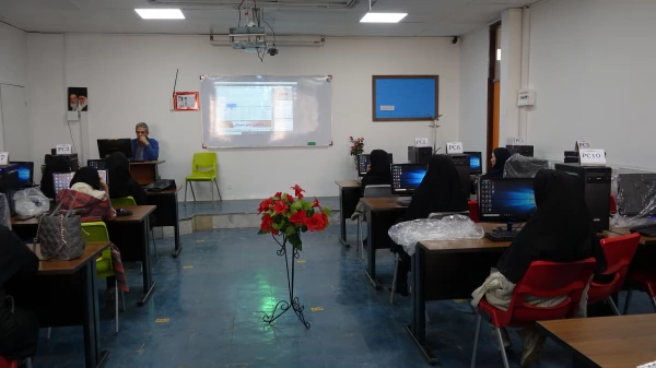 کارگاهی آشنایی با نحوه استفاده از امکانات کتابخانه ای و دسترسی به منابع علمی 5