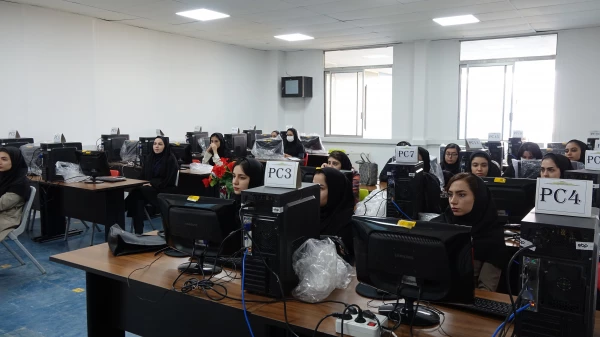 کارگاهی آشنایی با نحوه استفاده از امکانات کتابخانه ای و دسترسی به منابع علمی 7