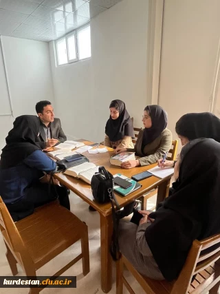 کانون ایرانگردی با همکاری کانون نویسندگی برگزار نمود؛

نشست کتابخوانی مکتب های فلسفی 
