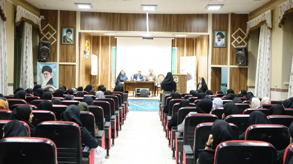 جلسه پرسش و پاسخ دانشجویان با رئیس و مسئولین 7