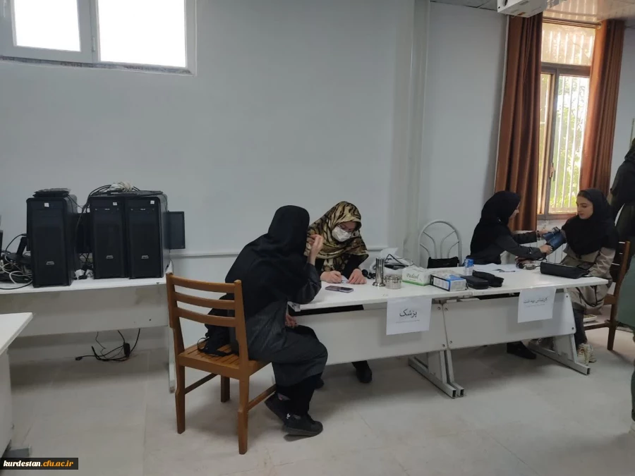 غرفه سلامت به مناسبت هفته سلامت و سراهای دانشجویی  5