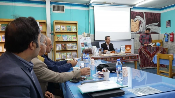 نشست تخصصی کتاب خوان به مناسبت دهه سرآمدی آموزش 7