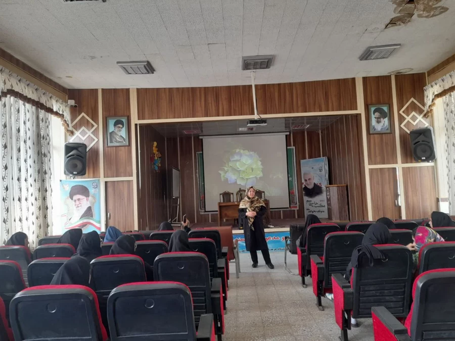 " کارگاه آموزش بهداشت و سلامت زنان ویژه دانشجو معلمان" 2