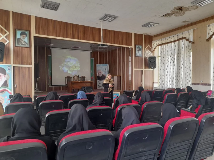 " کارگاه آموزش بهداشت و سلامت زنان ویژه دانشجو معلمان" 3