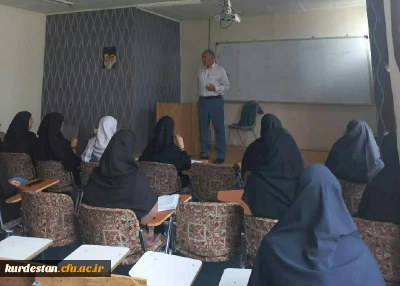 به مناسبت دهه سرآمدی آموزش برگزار شد:

کارگاه رویکردهای تدریس 