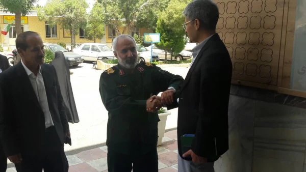 دیدار صمیمانه و عرض تبریک رییس دانشگاه فرهنگیان استان کردستان با فرمانده جدید سپاه بیت المقدس کردستان 4