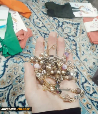 از سوی کانون نماز و نیایش امور فرهنگی پردیس بنت الهدی صدر سنندج برگزار شد؛

طرح هدیه دادن(بسته فرهنگی) به افراد با حجاب در روز ملی حجاب و عفاف
