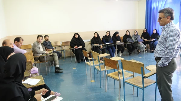 دوره توانمندسازی معلمان، مربیان و کارکنان مدارس غیردولتی  12