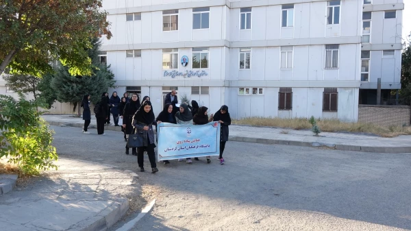 همایش پیاده روی پردیس بنت الهدی صدر سنندج
 3