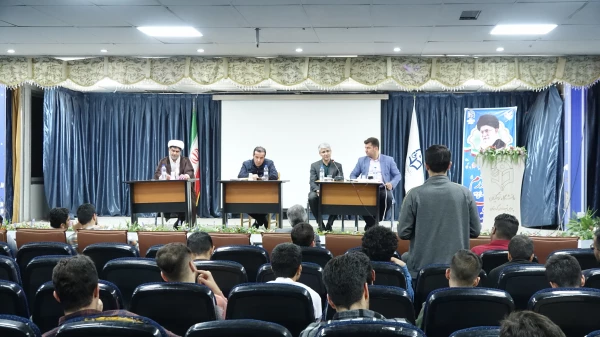 جلسه پرسش و پاسخ دانشجویان با رئیس و مسئولین دانشگاه فرهنگیان کردستان
 2