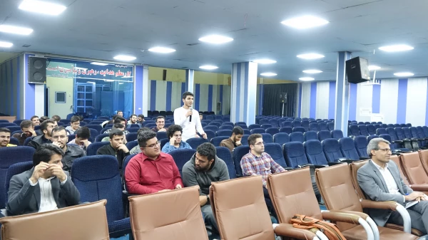 جلسه پرسش و پاسخ دانشجویان با رئیس و مسئولین دانشگاه فرهنگیان کردستان
 3