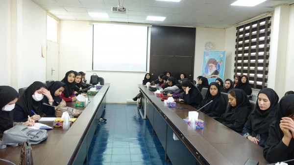 کارگاه نقد کتاب بچه  مردم از جلال آل احمد 4