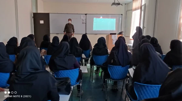 کارگاه آموزشی "تونل تاریک کودکی" 2