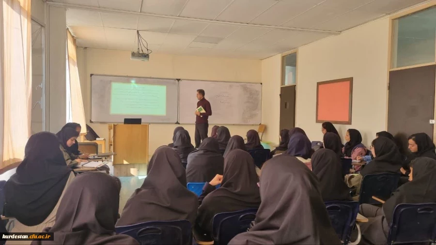  کارگاه چگونه کتاب نقد کنیم 2