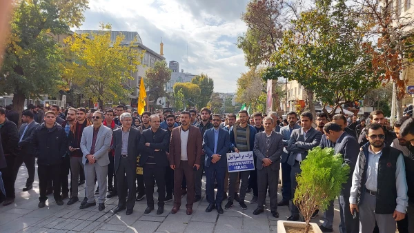 حماسه حضور انقلابی جامعه دانشگاه فرهنگیان کردستان در راهپیمایی سراسری حمایت از مردم غزه 12