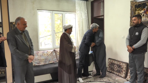 دیدار با خانواده شهدای دانشجو معلم دانشگاه فرهنگیان استان کردستان 6