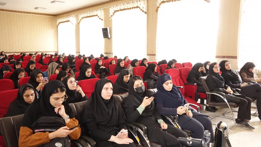 جلسه توجیهی چهارمین انتخابات کانون های فرهنگی و انجمن های علمی
 3