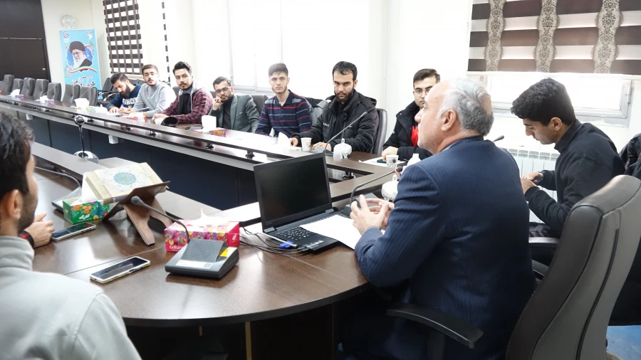 جلسه هماهنگی دبیران منتخب کانون های فرهنگی و انجمن های علمی؛ 4