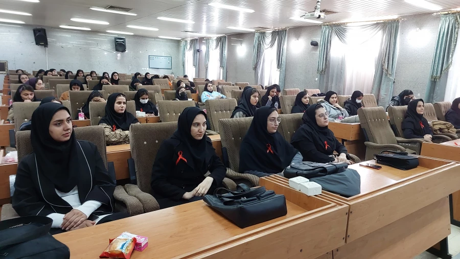 کارگاه آموزشی آگاه سازی و پیشگیری از بیماری ایدز 6
